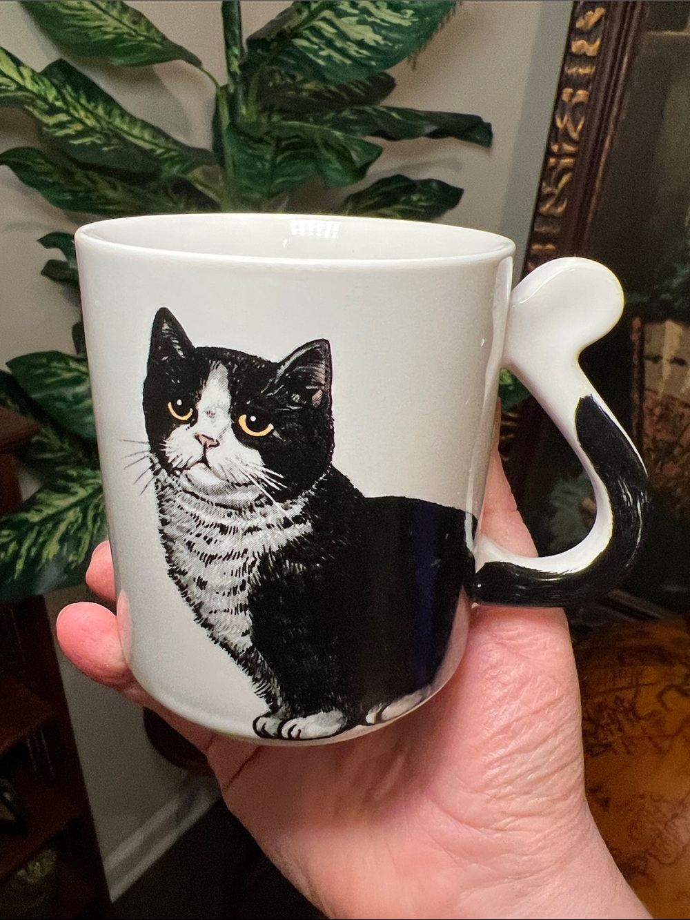 Vintage Ceramic Tuxedo Cat Tail Handle Mug Made In Japan